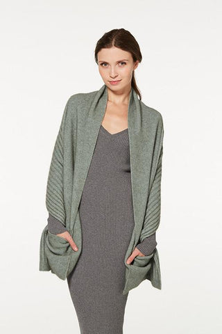 Possum Wrap with Pockets